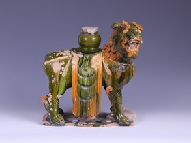 明·三彩狮子驮瓶琉璃脊兽
